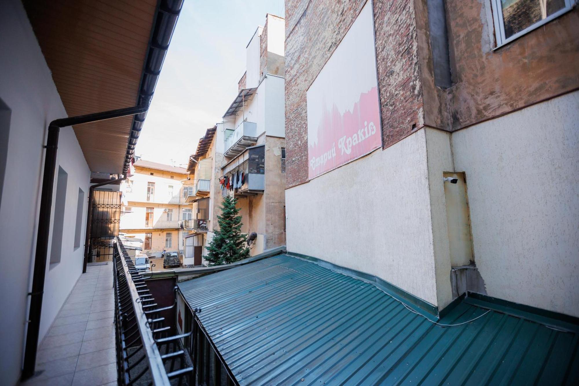 Hotel Staryi Krakiv Lwów Zewnętrze zdjęcie