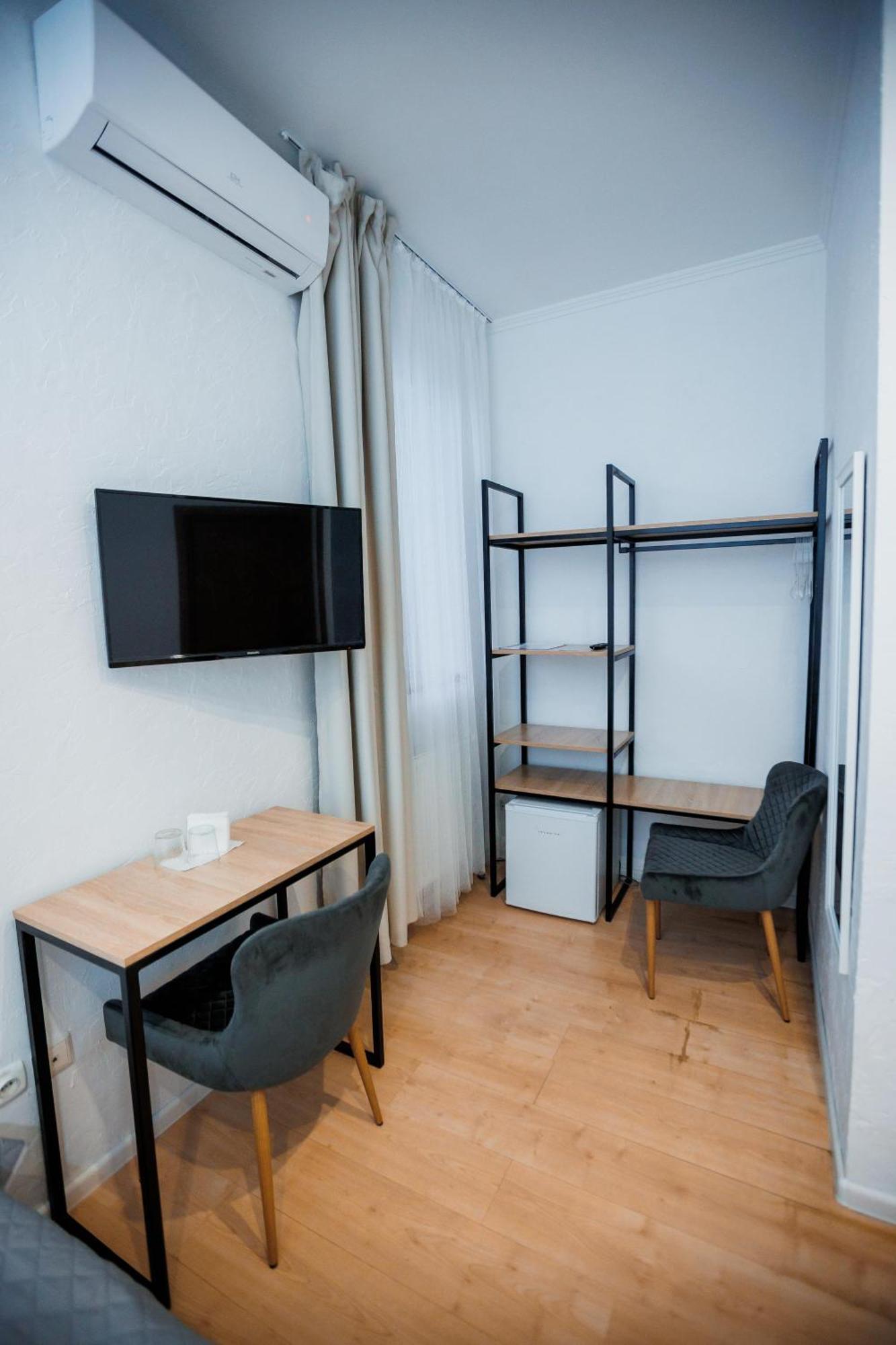Hotel Staryi Krakiv Lwów Zewnętrze zdjęcie