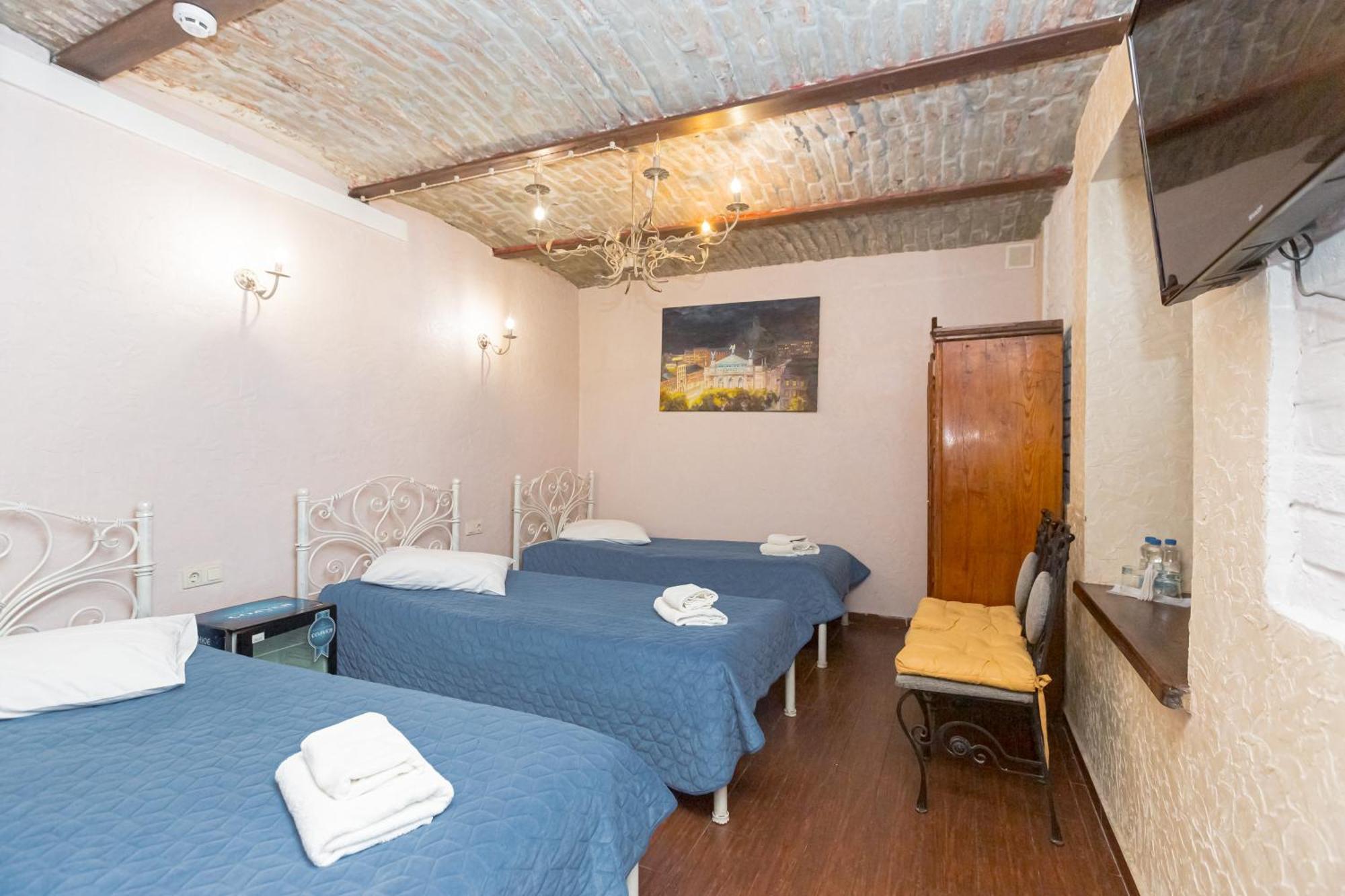 Hotel Staryi Krakiv Lwów Zewnętrze zdjęcie